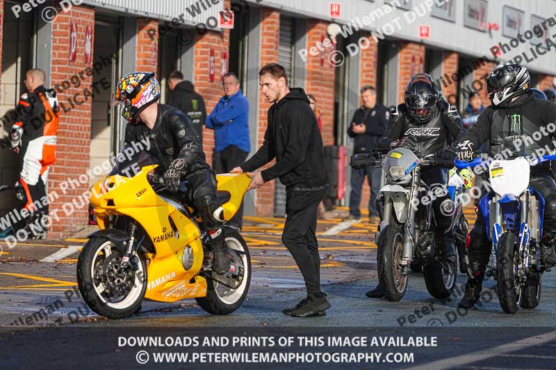 anglesey;brands hatch;cadwell park;croft;donington park;enduro digital images;event digital images;eventdigitalimages;mallory;no limits;oulton park;peter wileman photography;racing digital images;silverstone;snetterton;trackday digital images;trackday photos;vmcc banbury run;welsh 2 day enduro
